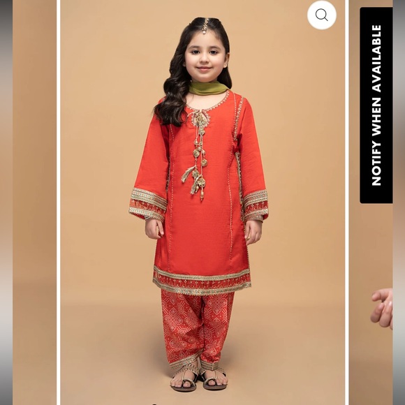 NWT MARIA B Pakistan Indian 3 pc designer girls Outfit with Gold Embroidery - Picture 1 of 14